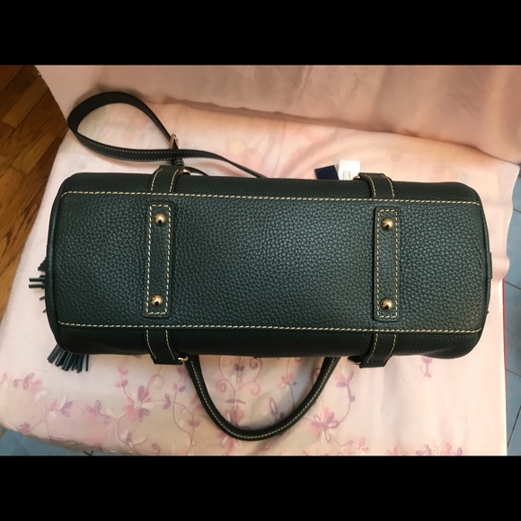 Pebble Grain Small Satchel in Forest - Picture 5 of 8